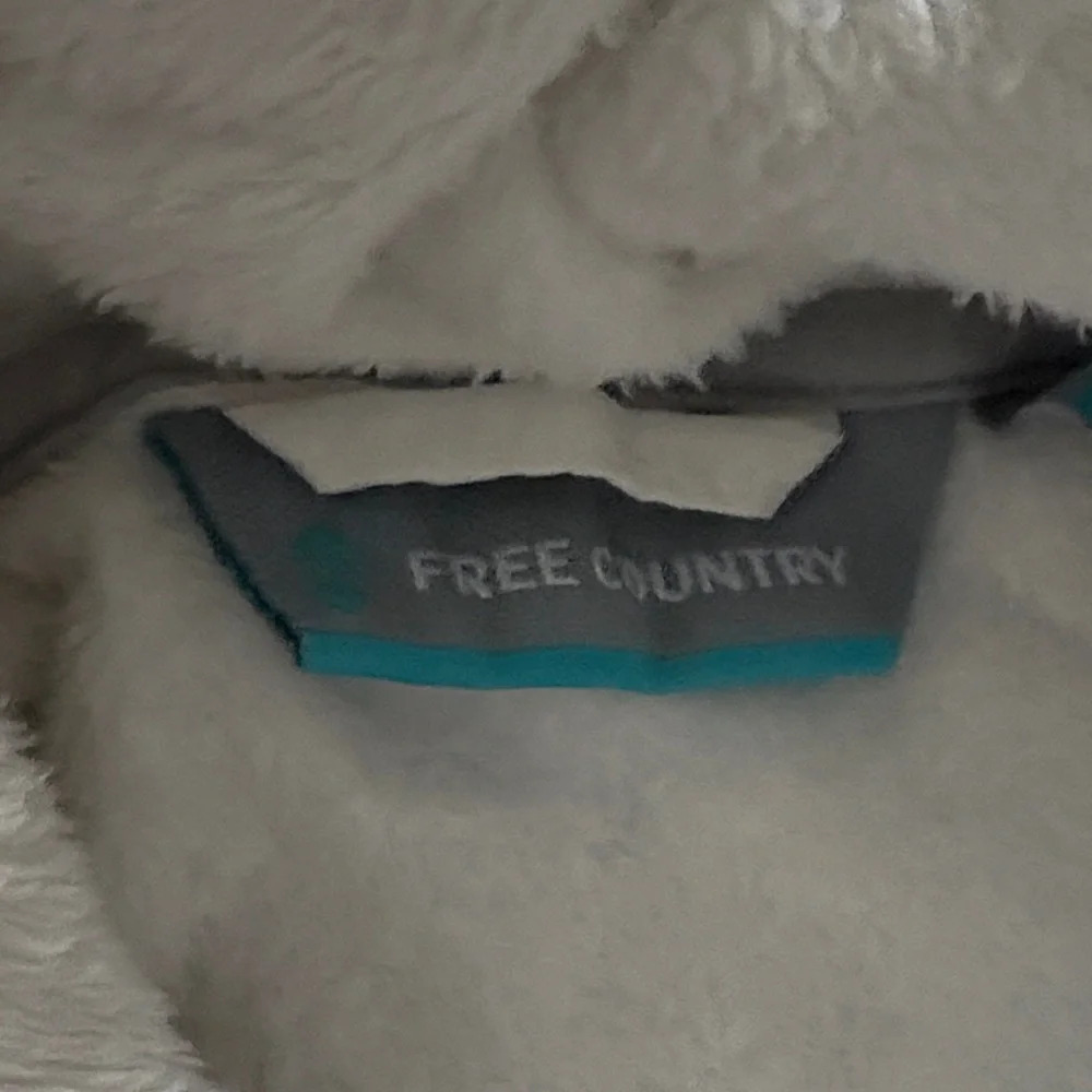 Free Country Plush White soft Jacket - Picture 2 of 5